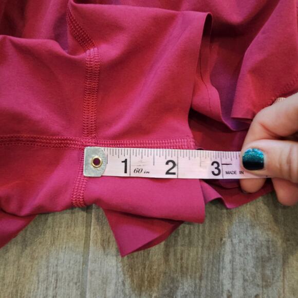Lululemon Shake It Out Shorts Womens XS Pink Lightweight Run Athleisure - Picture 4 of 8
